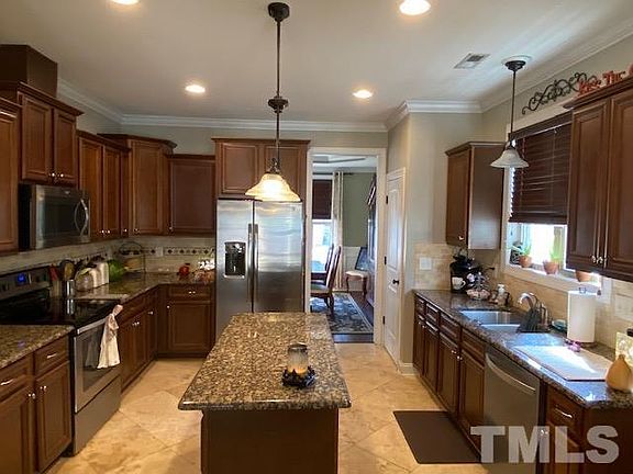 2nd image of 108 Bonterra Dr