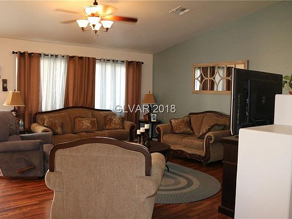 5th image of 1067 Oak Shade Ln