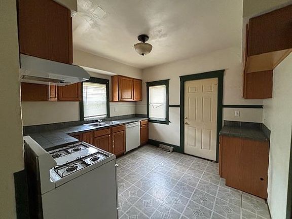 2nd image of 2636 Lapey St