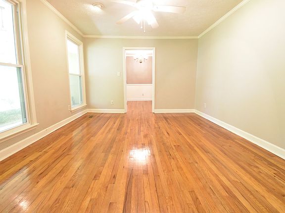 3rd image of 5115 Lake Valley Dr