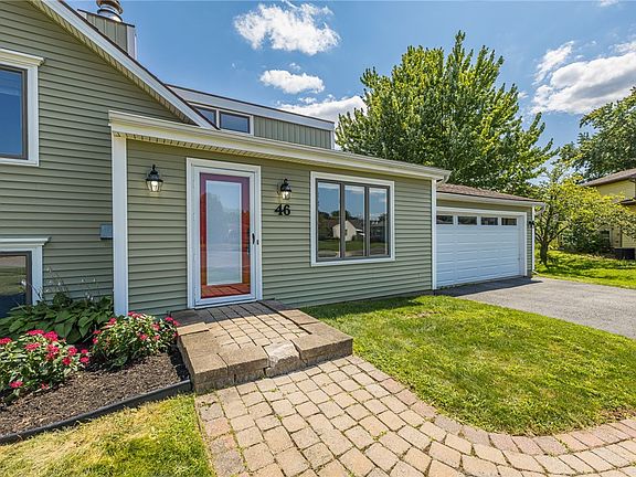 3rd image of 46 Weather Wood Ln