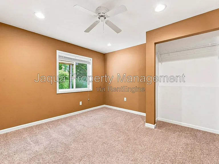 4663 Andover Woods Ct — Photo 9