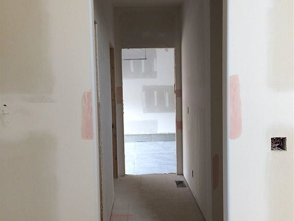 5th image of 17017 Greenfield St
