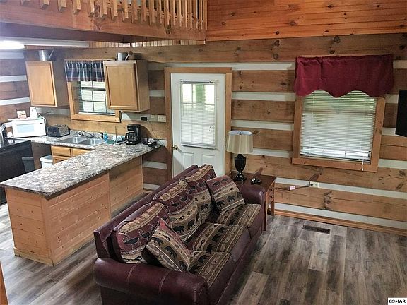 5th image of 738 Nighthawk Way Cabin 86
