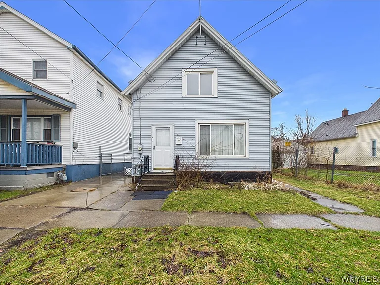 Single Family Residence 89 Jones St, Buffalo, NY 14206
