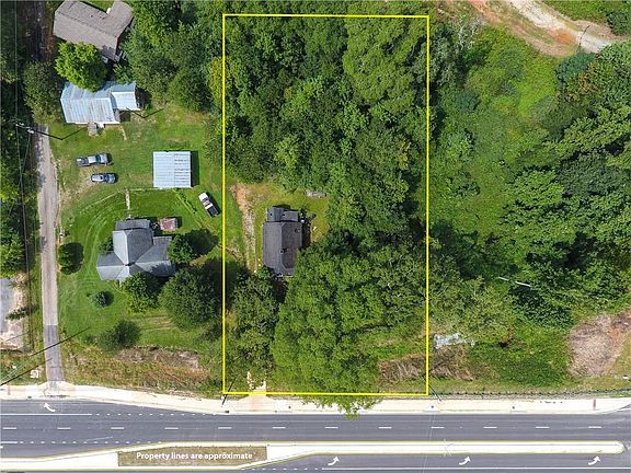 3rd image of 3132 Buford Hwy Lot 43