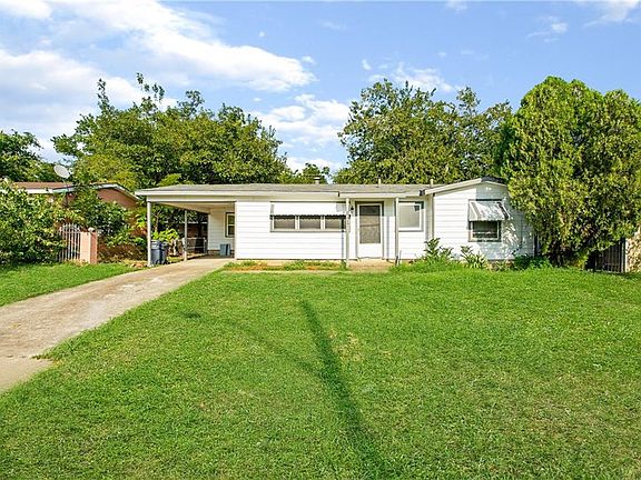 2nd image of 2417 Carverly Dr