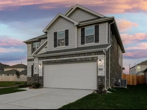7211 Bakersfield Ct, Rosharon, TX 77583