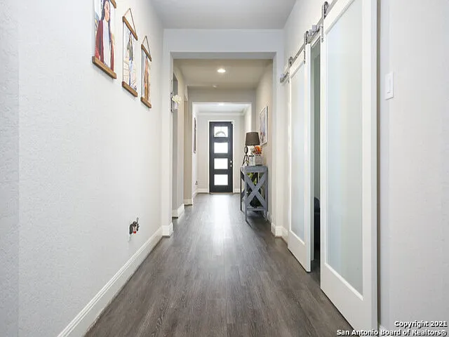4 bed, 3002 sqft, $2,400 — Photo 3