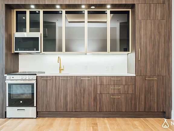 5th image of 329 Gates Ave #212