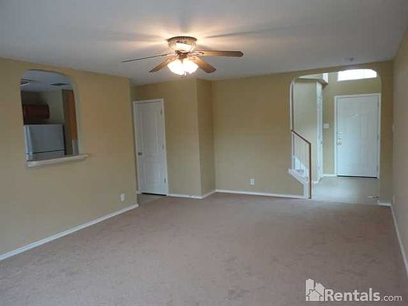2nd image of 10 Coastal Ln