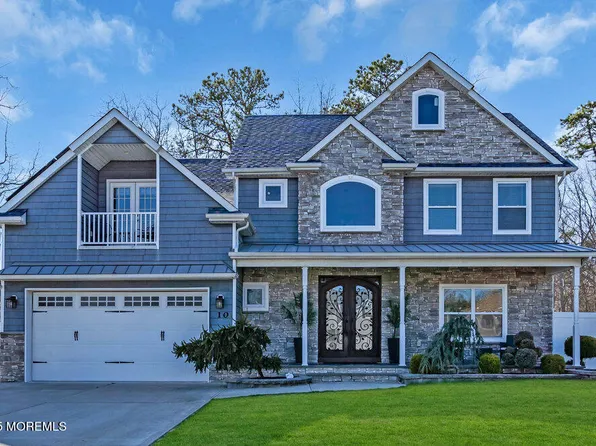 10 Jefferson Avenue, Bayville, NJ 08721