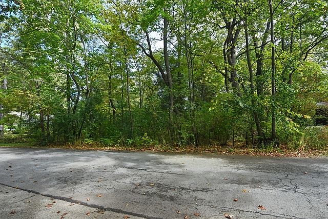 1st image of 23357 N Forest Ct