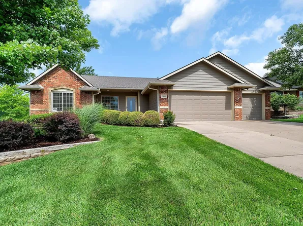 2809 N Rough Creek Rd, Derby, KS 67037