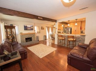 932 Marlin Dr, Vista, CA 92084