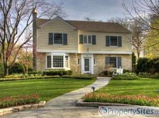 2501 Kenilworth Ave, Wilmette, IL