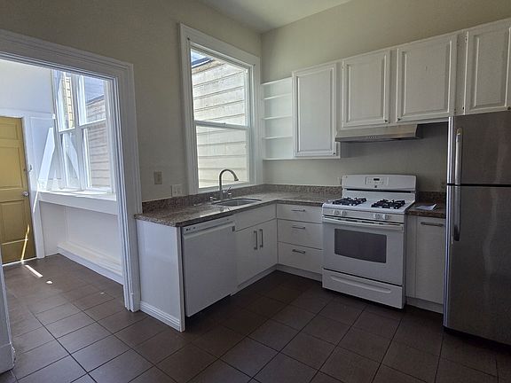 5th image of 1332 Dolores St #11392634