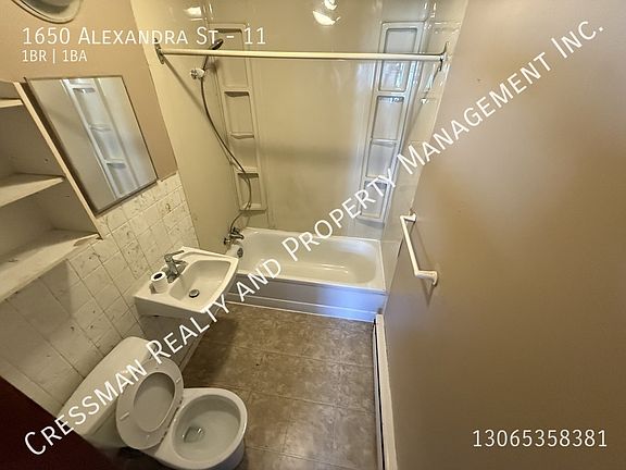 3rd image of 1650 Alexandra St #11