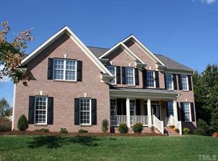 9108 Club Hill Dr, Raleigh, NC 27617