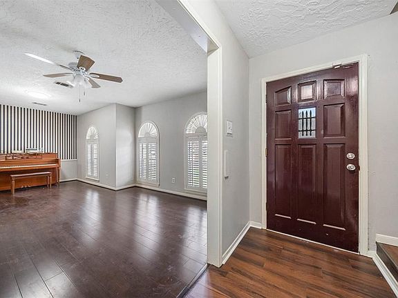 3rd image of 1843 Indian Wells Dr