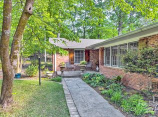 7 Hearthstone Ln, Landrum, SC 29356