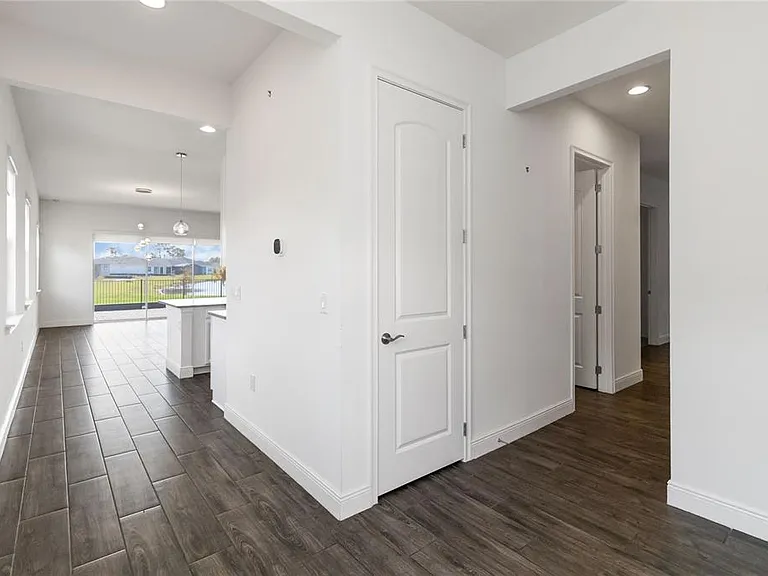 2709 Greenlands St — Photo 3