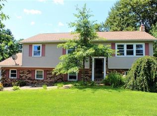 5854 Musket Rd, New Tripoli, PA 18066