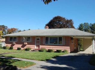 3 Hycrest Dr, Worcester, MA 01606