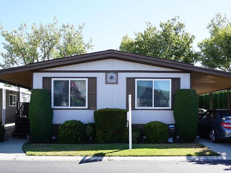 1st image of 3044 Oakbridge Dr #3044