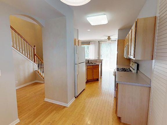 4th image of 4325 Blue Iris Ct