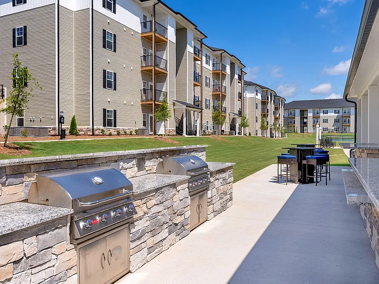 Northbrook Apartments — Photo 19