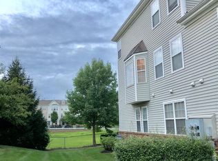 2006 Ridgeview Ct, Parlin, NJ 08859