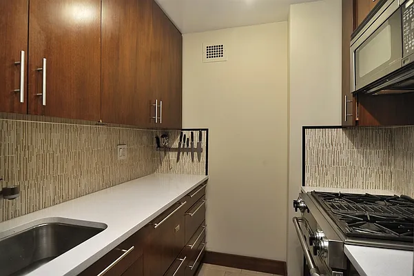 Sold by Corcoran | media 3