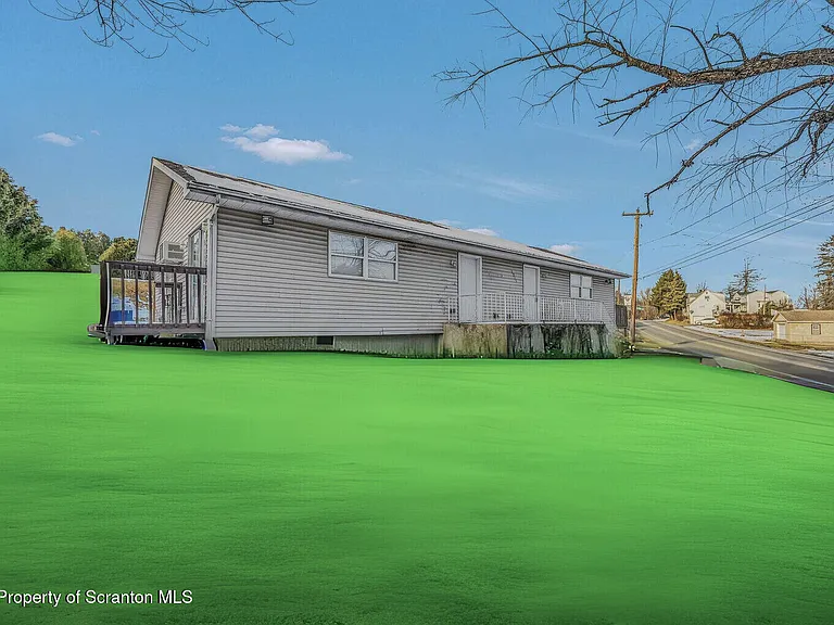 1215 Lori Ln — Photo 1