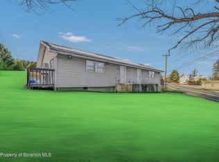 1213 Lori Ln, Old Forge, PA 18518