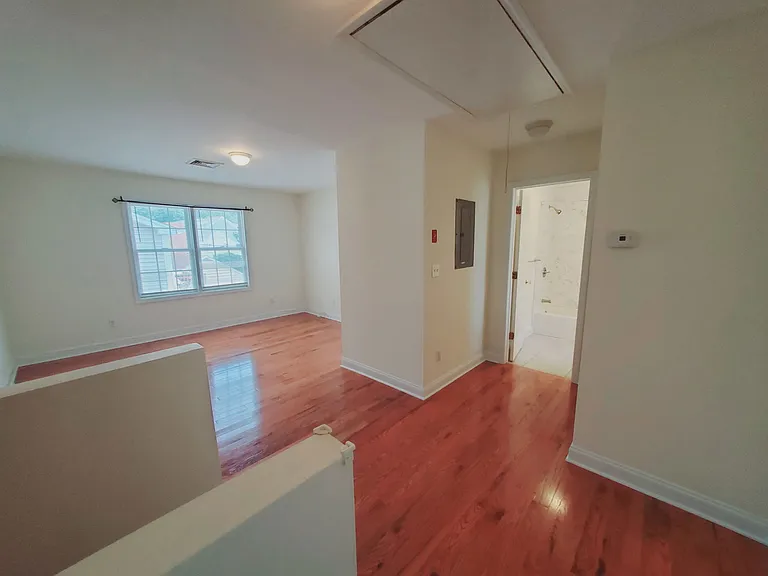 35 Woodrow St #2 — Photo 8