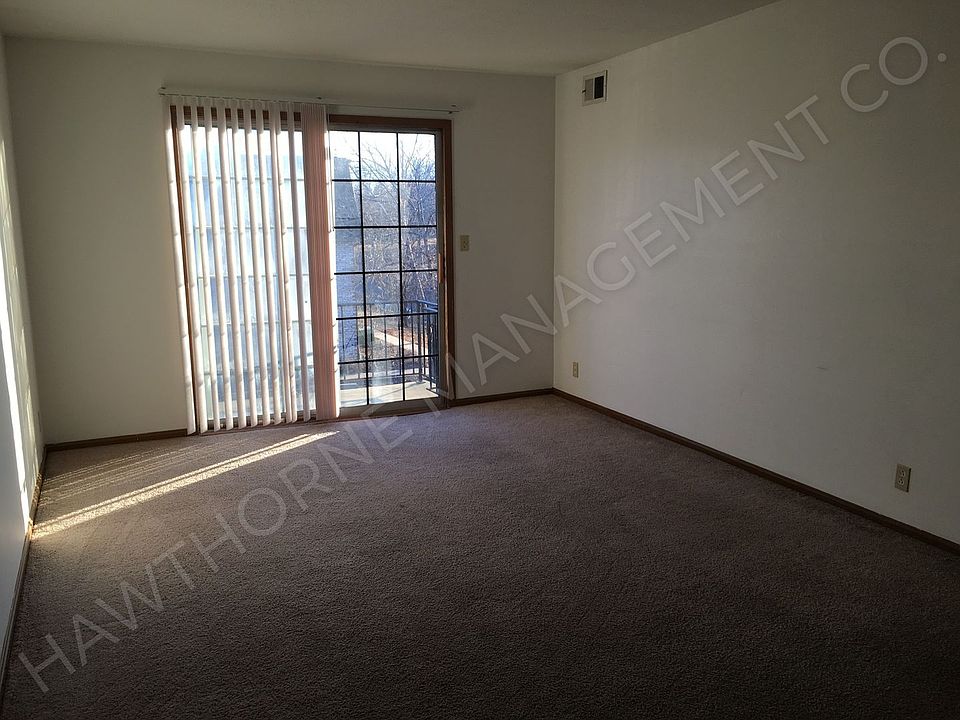 1st image of 3400 Balboa Ln APT 22