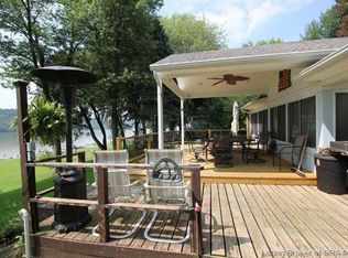 244 River Rd W, Charlestown, IN 47111