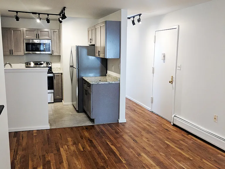 24 26 Academy Street 63 Cannon St — Photo 8