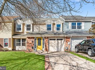 120 Calderwood Ln, Mount Laurel, NJ 08054