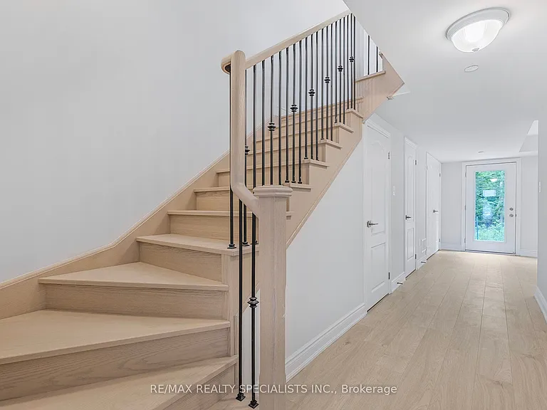 95 Marina Village Dr — Photo 6