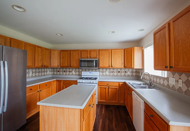 7763 Hunters Trl — Photo 16