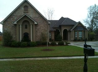 314 Chateau Jon, Denham Springs, LA 70726