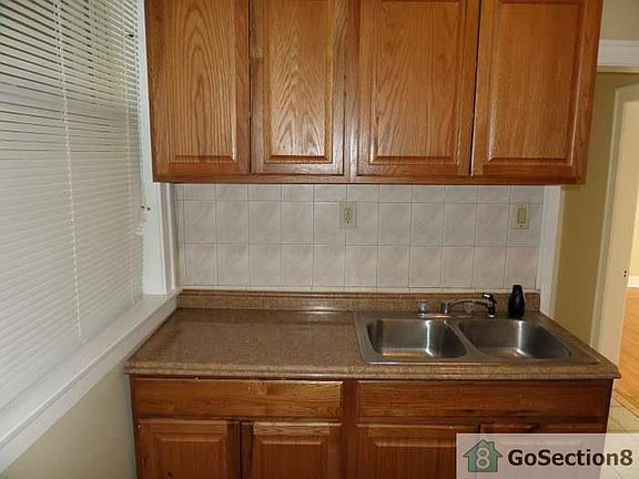 2nd image of 1537 W 82nd St