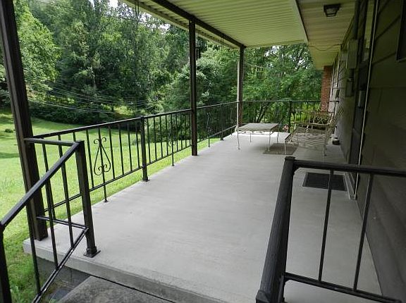 4th image of 2317 Stuart Dr