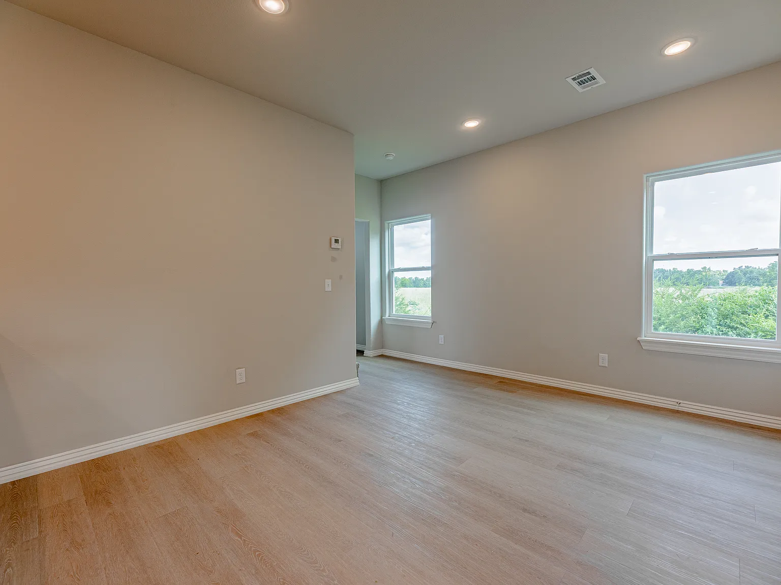 1402 SW Poigai Way - 2 — Photo 3