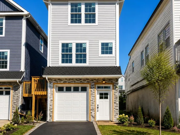 32 Oceanview Avenue, Keansburg, NJ 07734