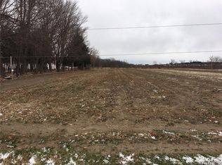 3283 N Angle Rd, Orchard Park, NY 14127