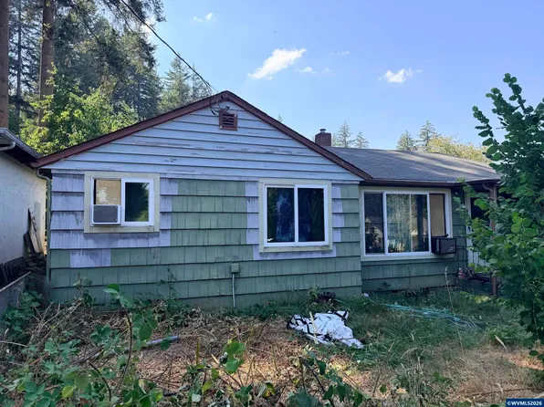 140 7th Ave, Sweet Home, OR 97386