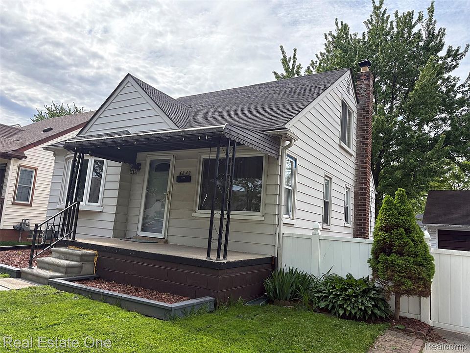 1st image of 1843 Buckingham Ave